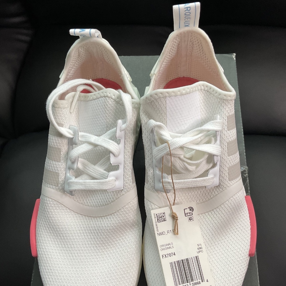 Adidas NMD_R1 W "Core White Glitch" Sneakers Women's Size 7 FX7074 - Picture 6 of 10